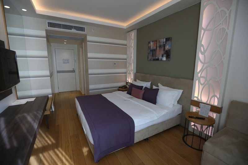 Wes Hotel Κοτζαελί Εξωτερικό φωτογραφία