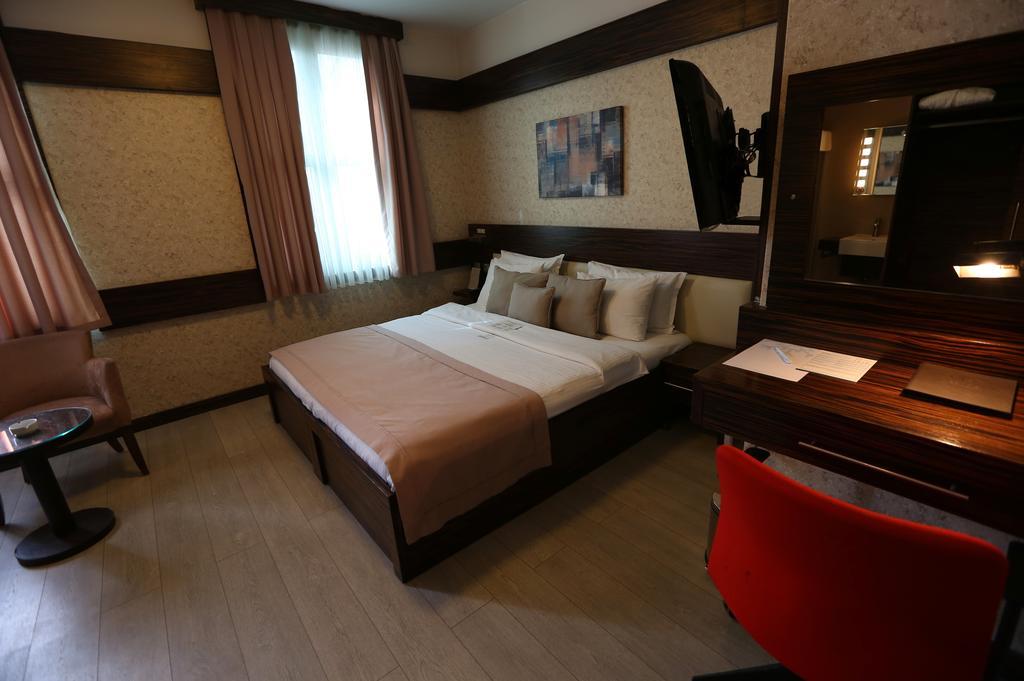 Wes Hotel Κοτζαελί Εξωτερικό φωτογραφία