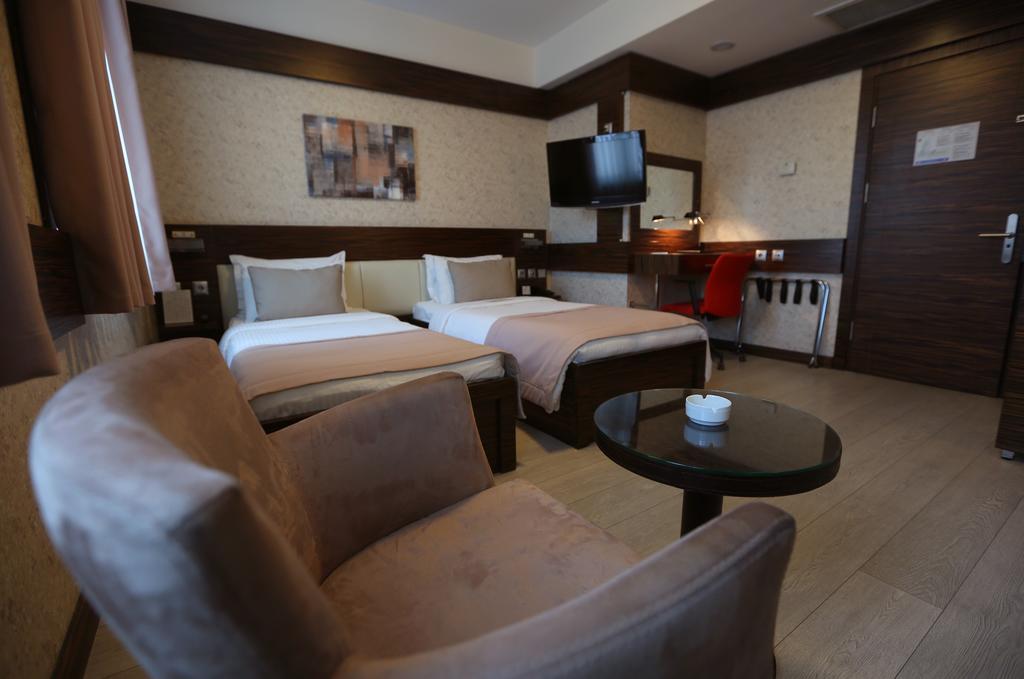 Wes Hotel Κοτζαελί Εξωτερικό φωτογραφία