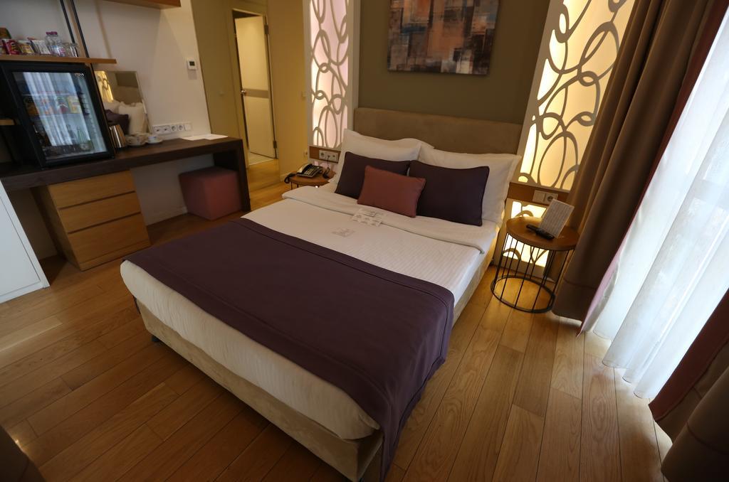 Wes Hotel Κοτζαελί Εξωτερικό φωτογραφία