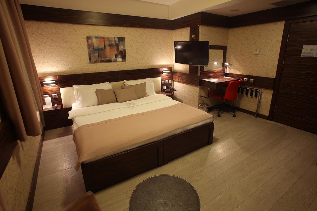 Wes Hotel Κοτζαελί Εξωτερικό φωτογραφία