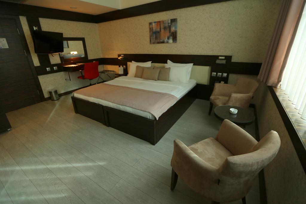 Wes Hotel Κοτζαελί Εξωτερικό φωτογραφία